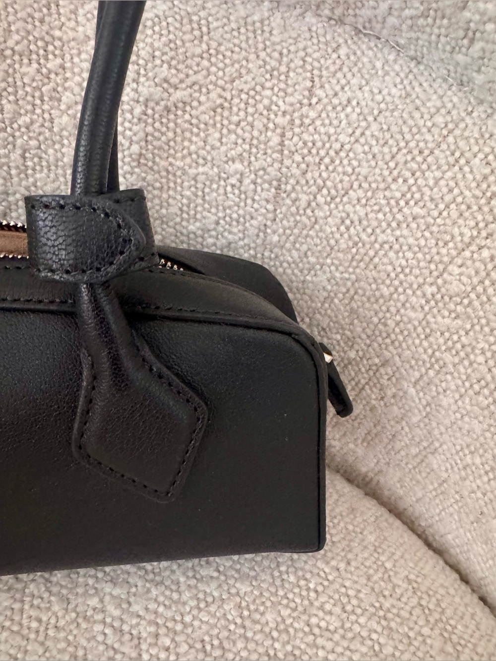 Alaïa Black Leather Shoulder Bag with Silver Hardware - Picture 11 of 13
